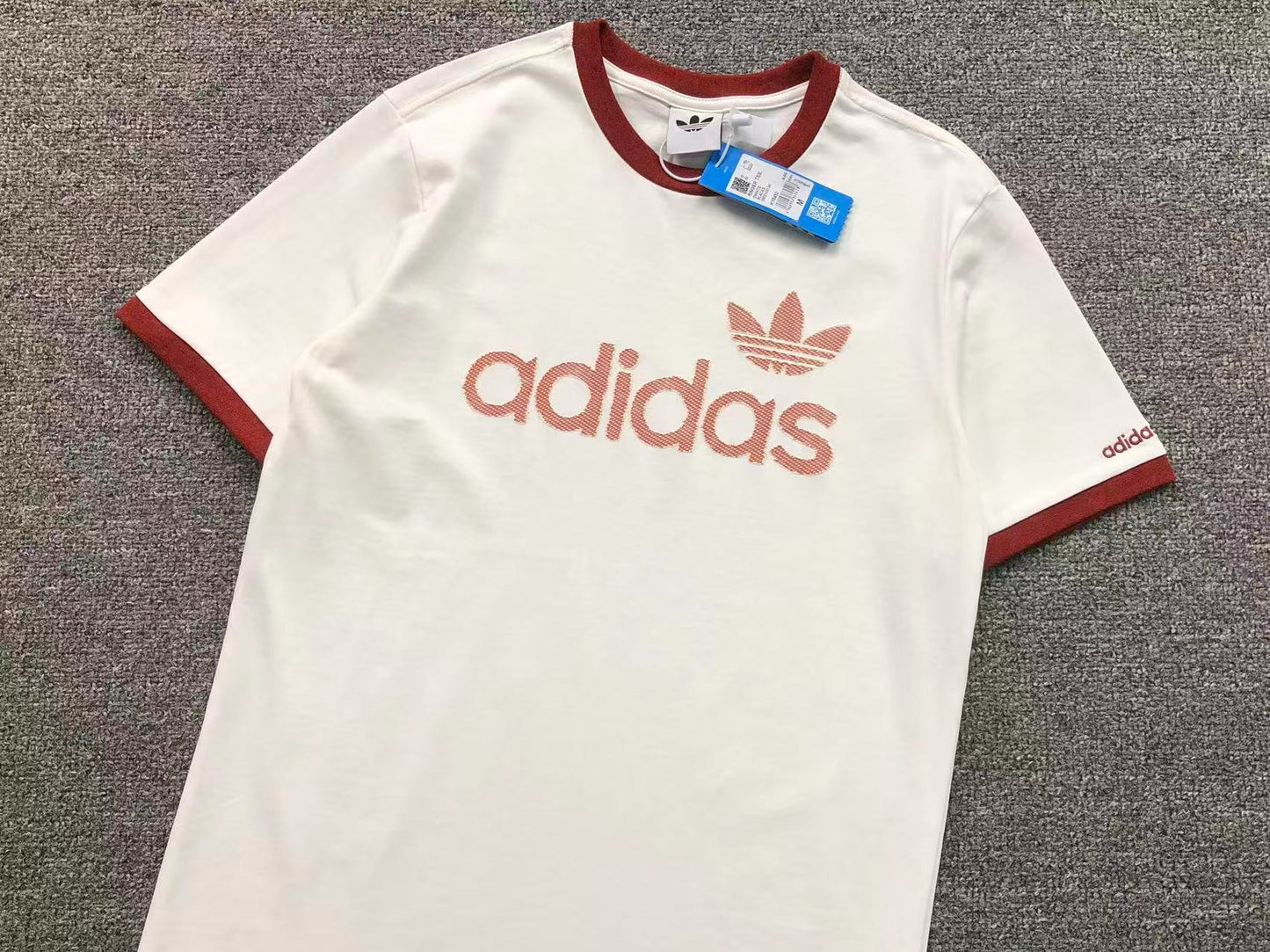 Camiseta Adidas Originals Essential