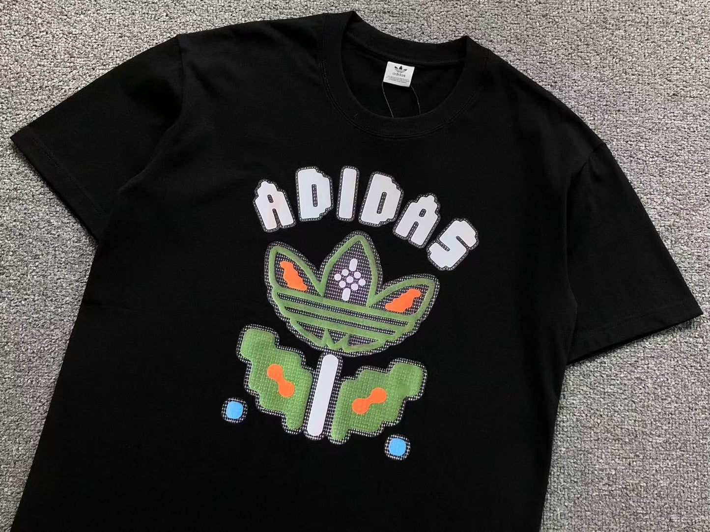 Camiseta Adidas Trefoil Bug