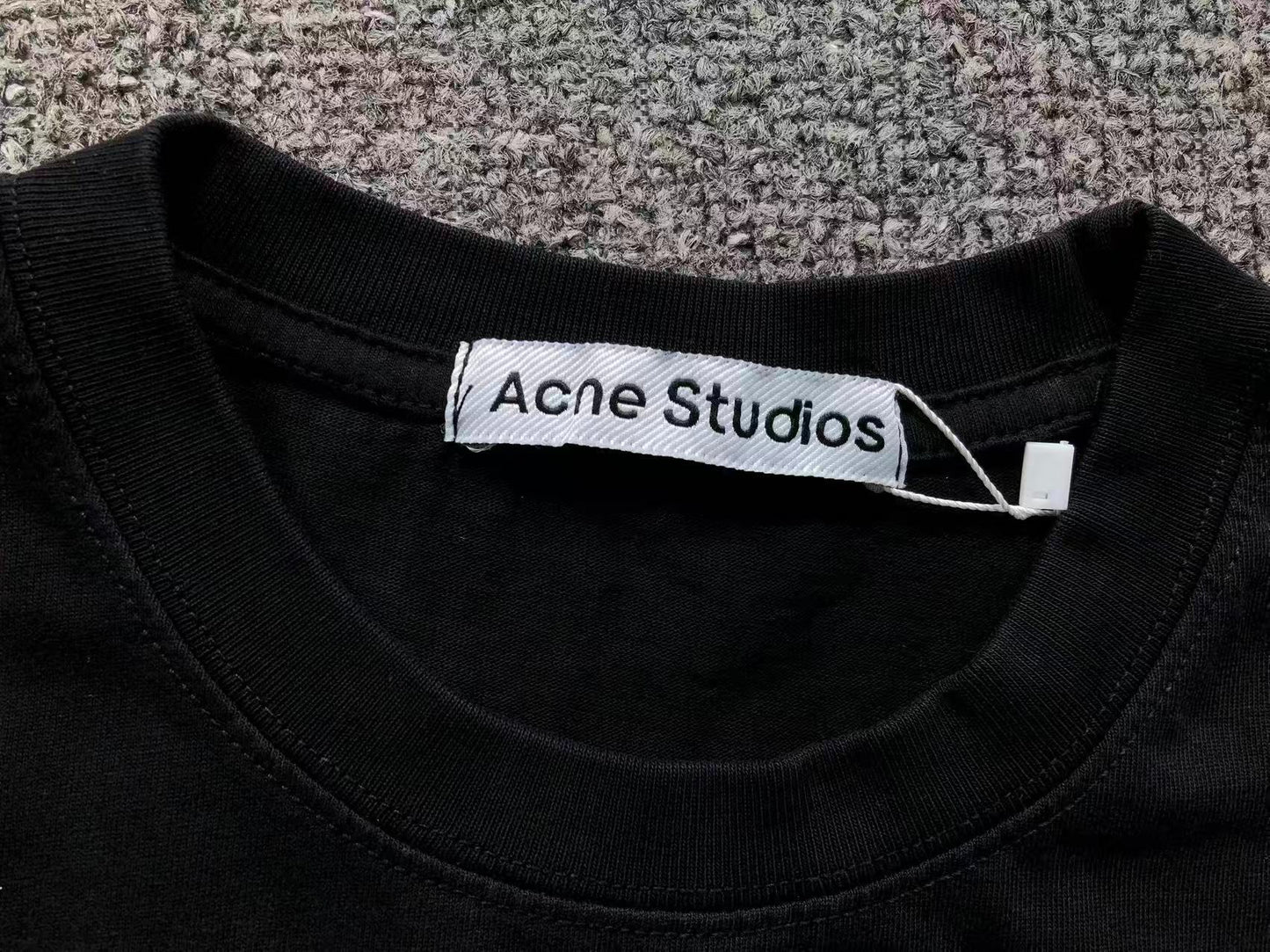 Camiseta Acne Studios Smoked Logo Tee