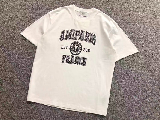 Camiseta AMI Paris Badge Varsity