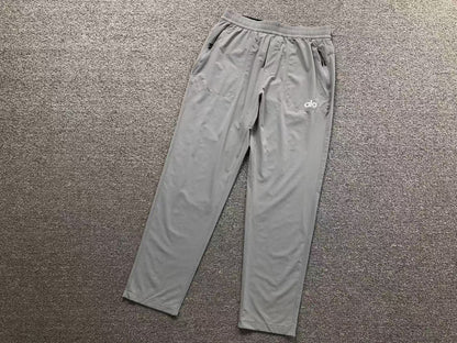 Calça elástica ALO moletom cargo
