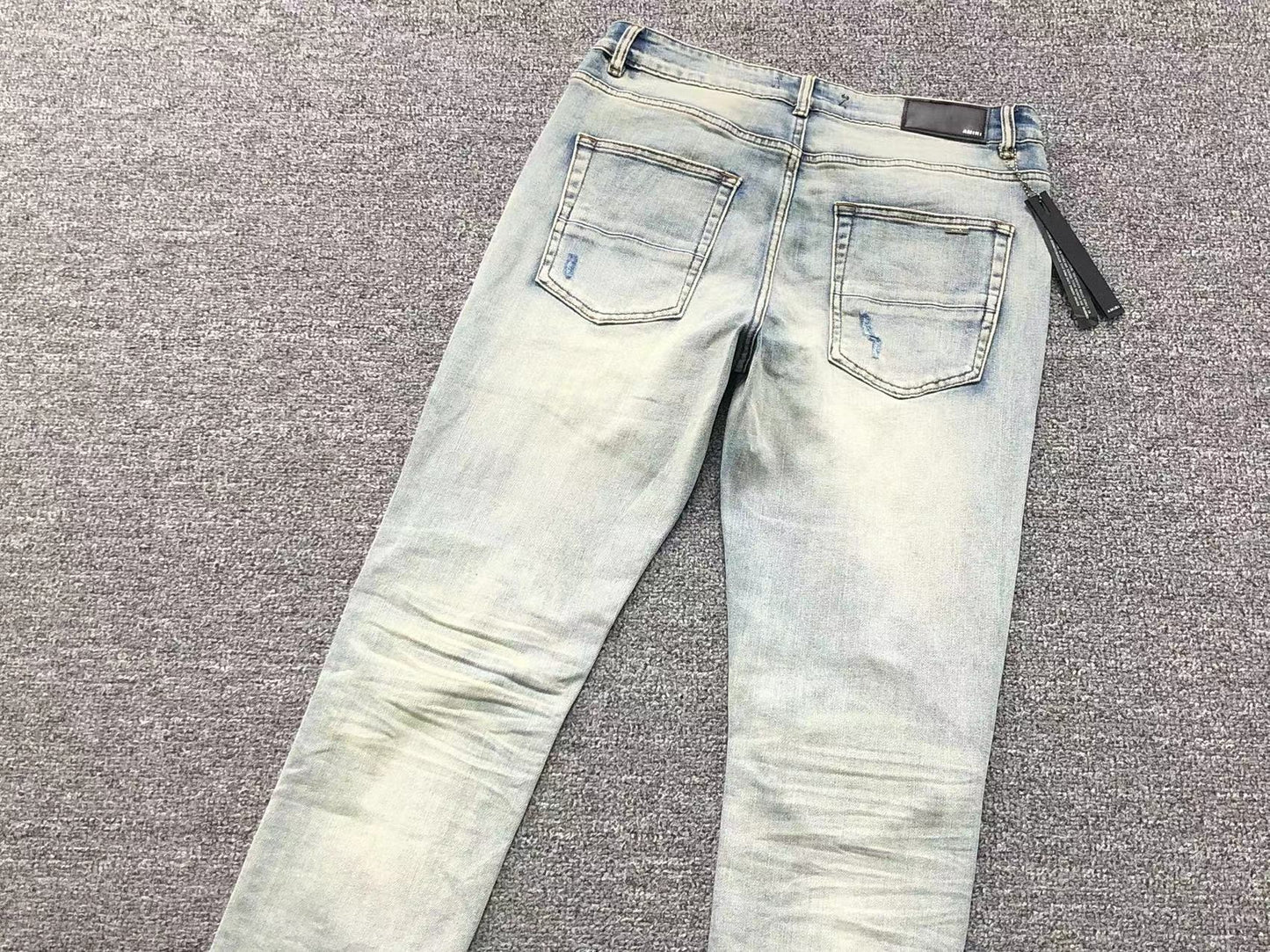 Calça AMIRI Destroyed Ice Wash