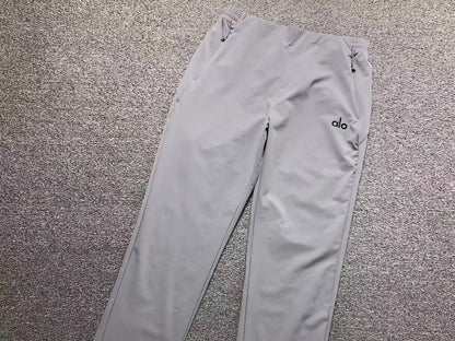 Calça elástica ALO moletom cargo