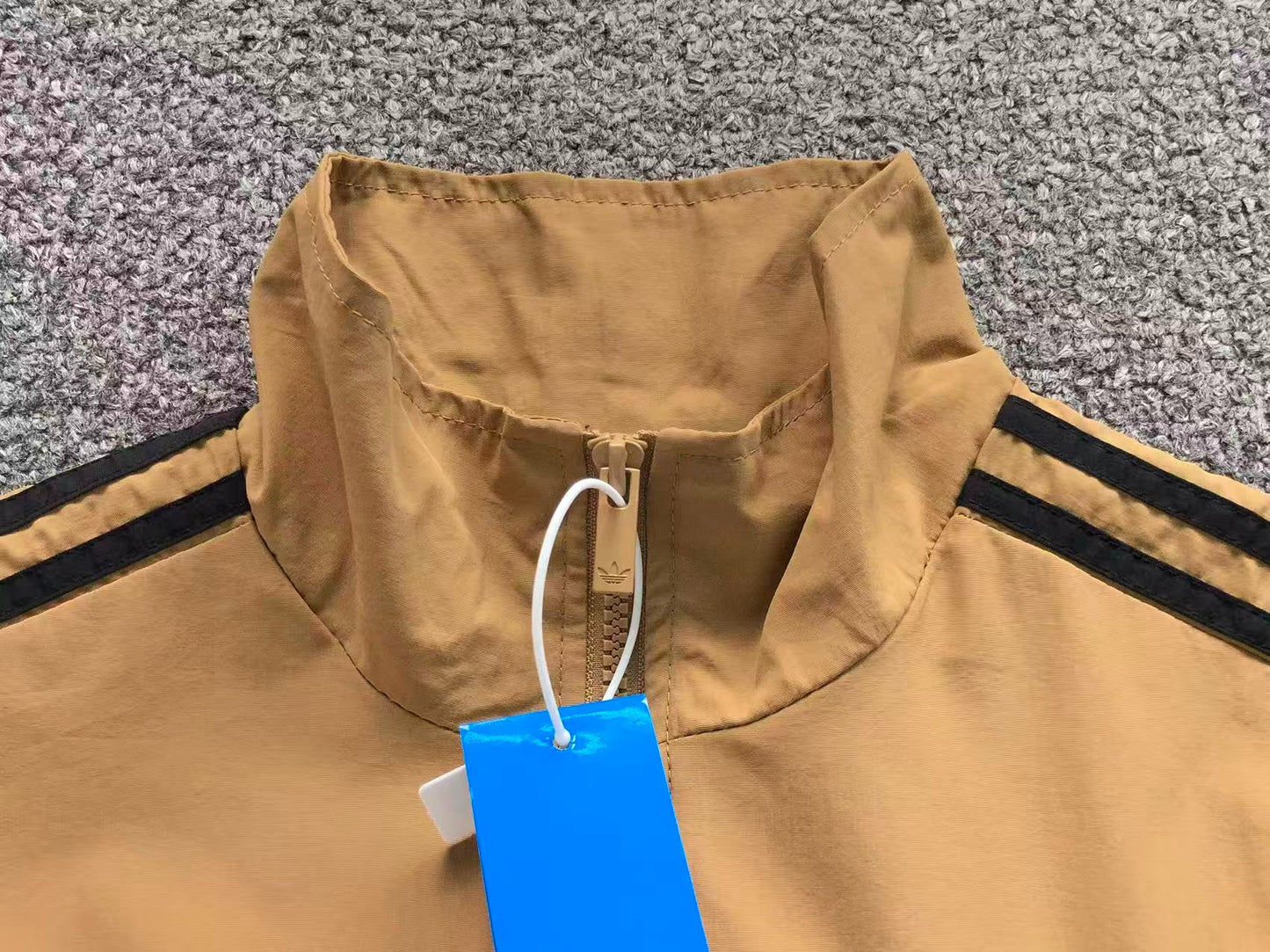 Jaqueta adidas Essential Windbreaker