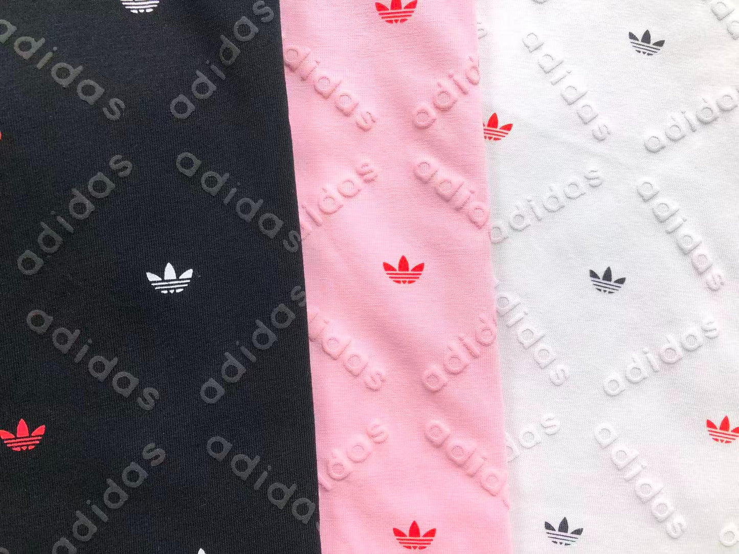 Camiseta Adidas Monogram All Over Feminina