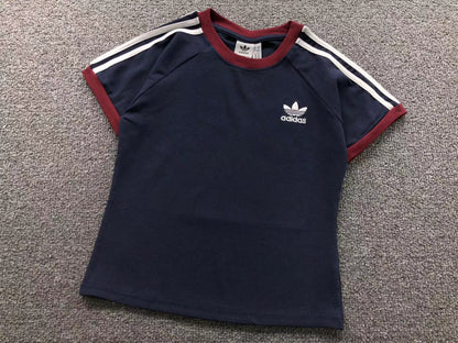 Camiseta Adidas Raglan Core 3-Stripes Feminina