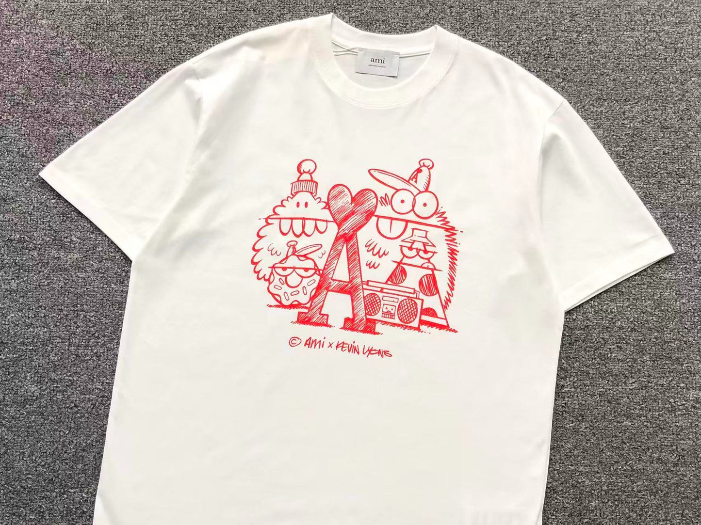 Camiseta AMI Paris x Kevin Lyons Graphic Heart