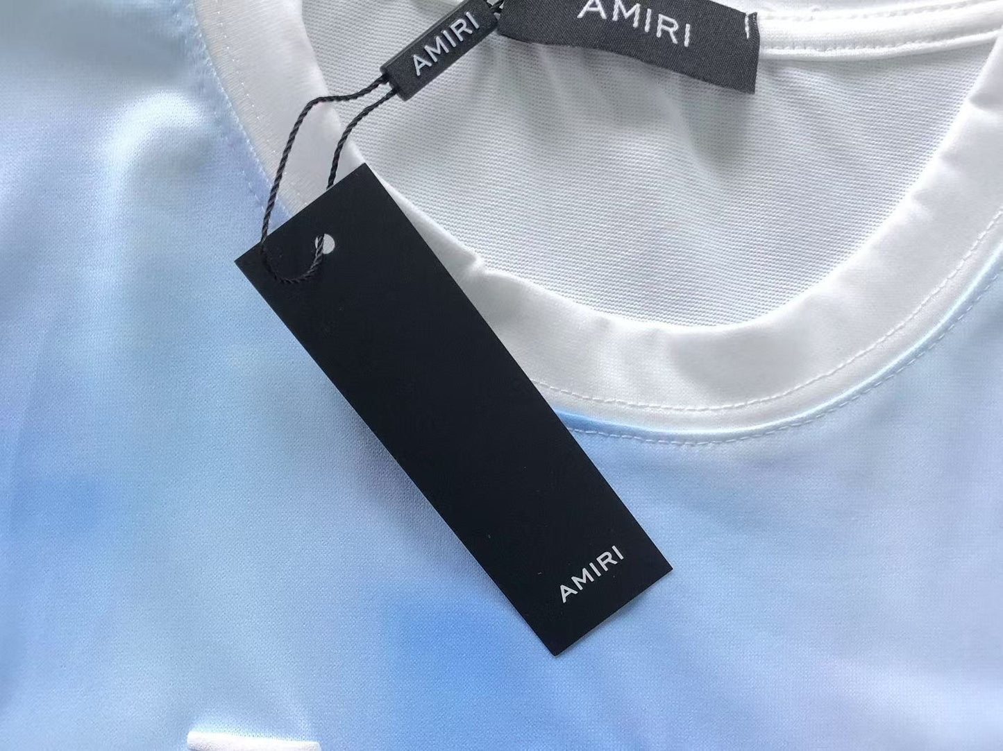Camiseta AMIRI Cloud Fade