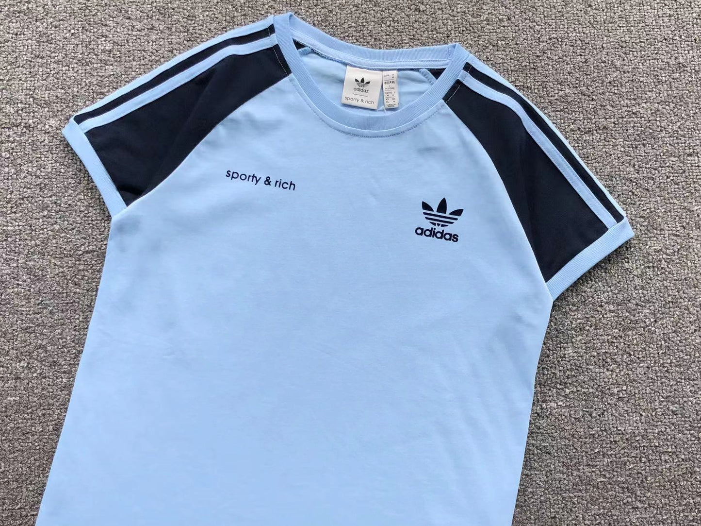 Camiseta Adidas x Sporty & Rich Raglan Feminina