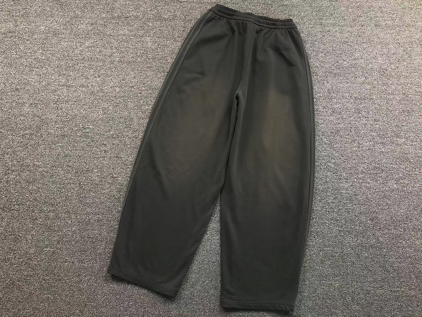 Calça Adidas Clean Wide Track Pants