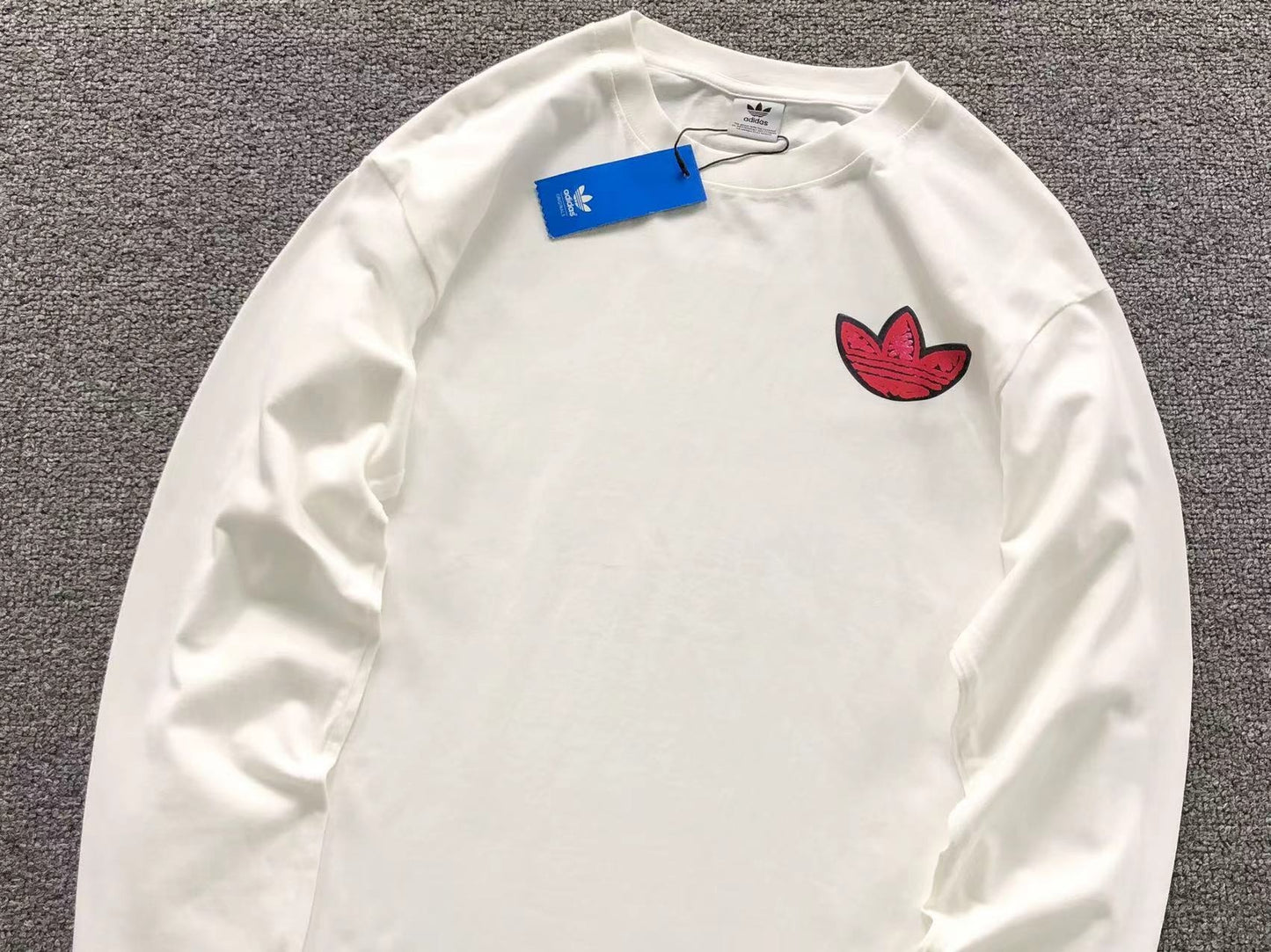 Moletom Adidas Red Badge Crew