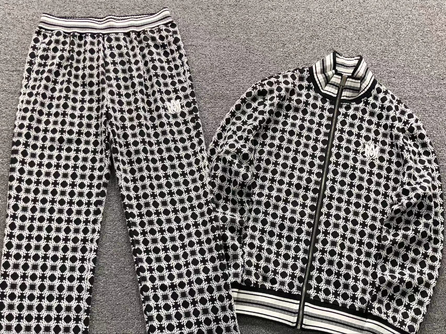 Conjunto AMIRI Monogram Track