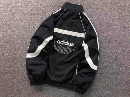 Jaqueta Adidas Oversized Archive Windbreaker