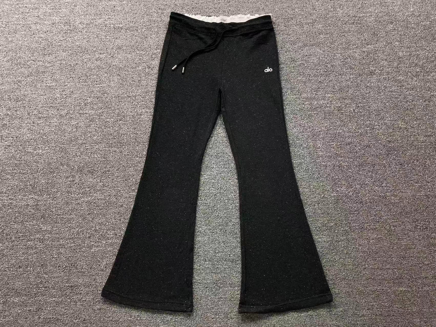 Calça elástica ALO moletom flare feminino