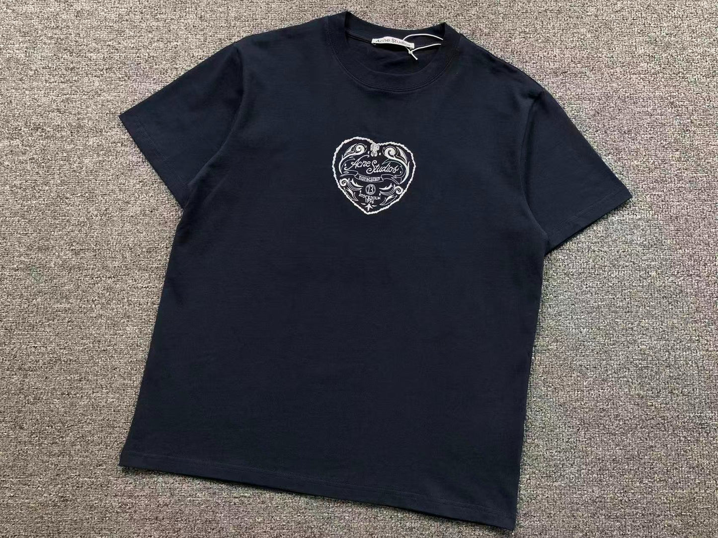Camiseta Acne Studios Heart Crest