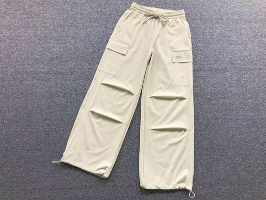 Calça elástica ALO moletom cargo