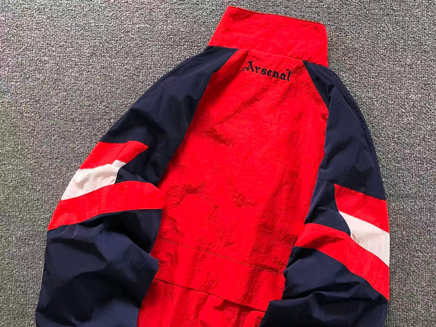 Jaqueta Adidas Arsenal 2000s Edition
