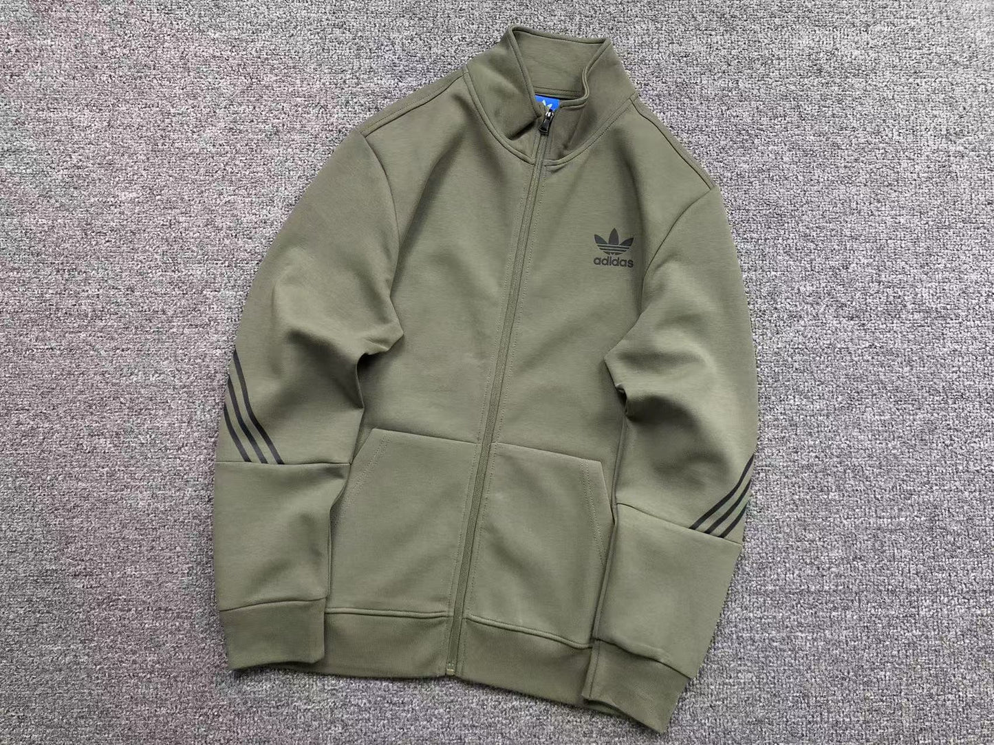 Moletom Adidas Minimal Stripe Track