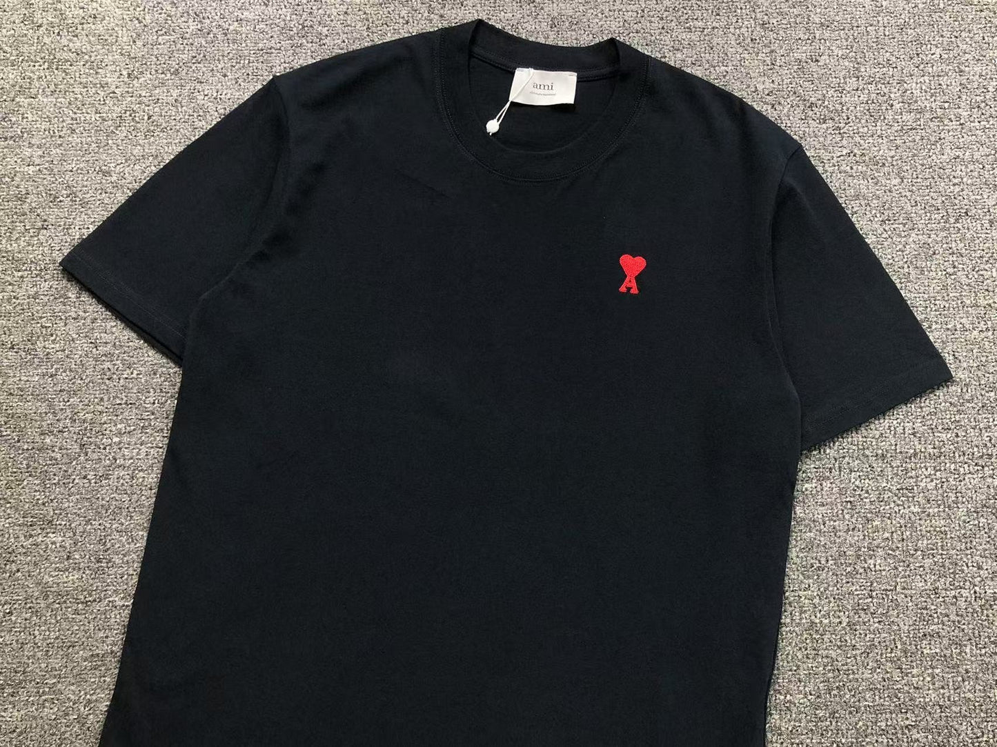 Camiseta AMI Paris Mini Heart Logo