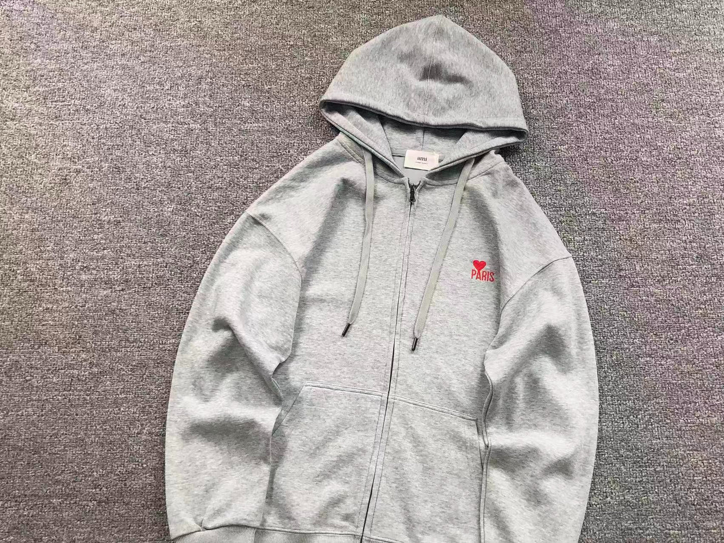 Moletom AMI Paris com Zíper Logo Coração Paris