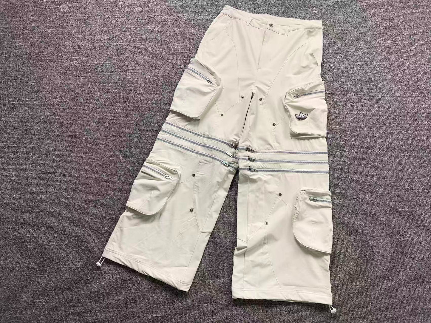 Calça Adidas Convertible Cargo Pants