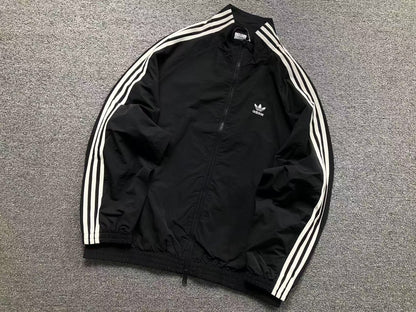 Jaqueta Adidas Lightweight Shell