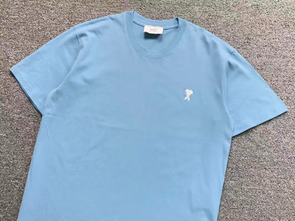 Camiseta AMI Paris Logo Coração Mini Bordado