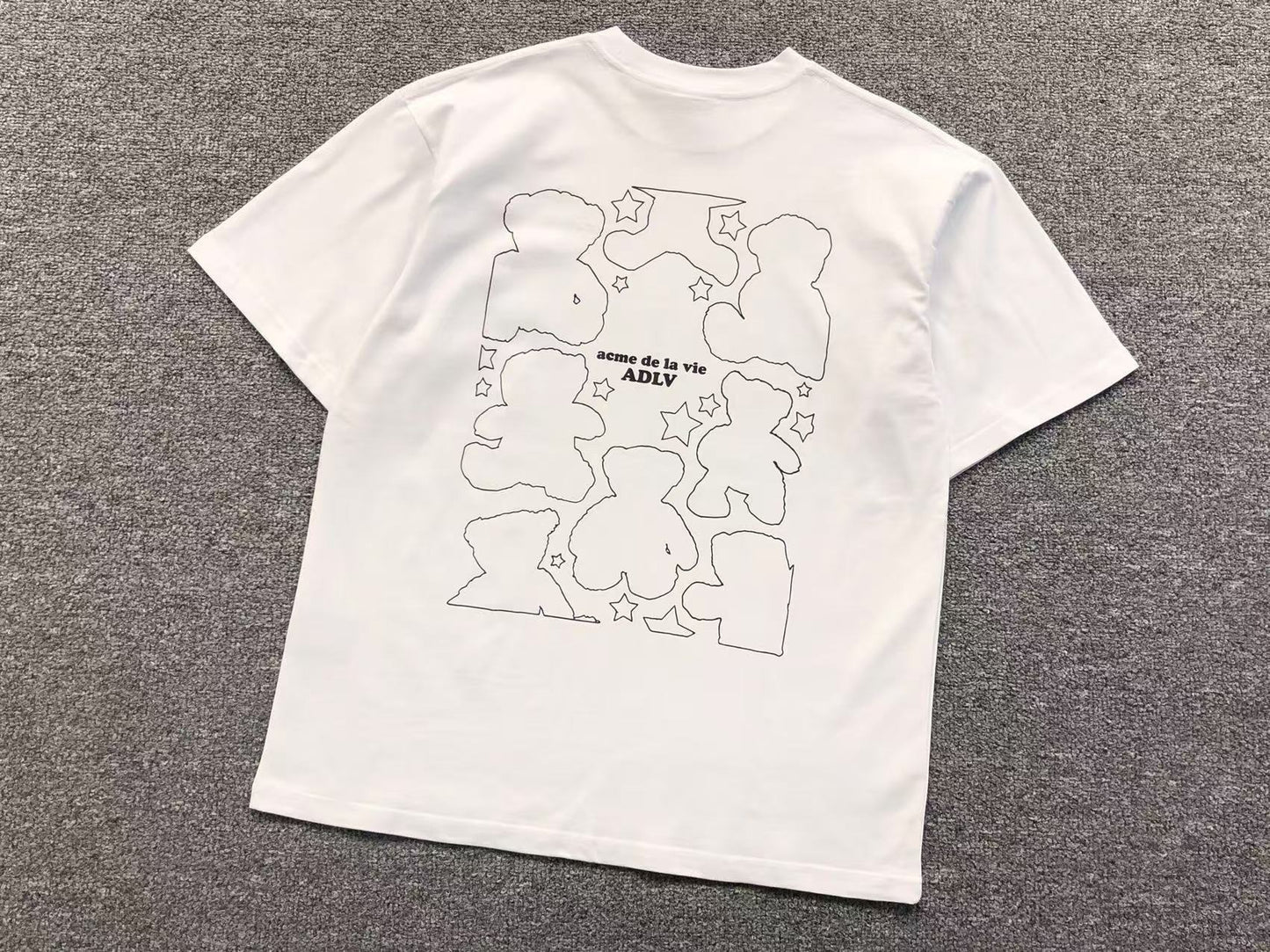 Camiseta ADLV Teddy Icon Graphic Tee