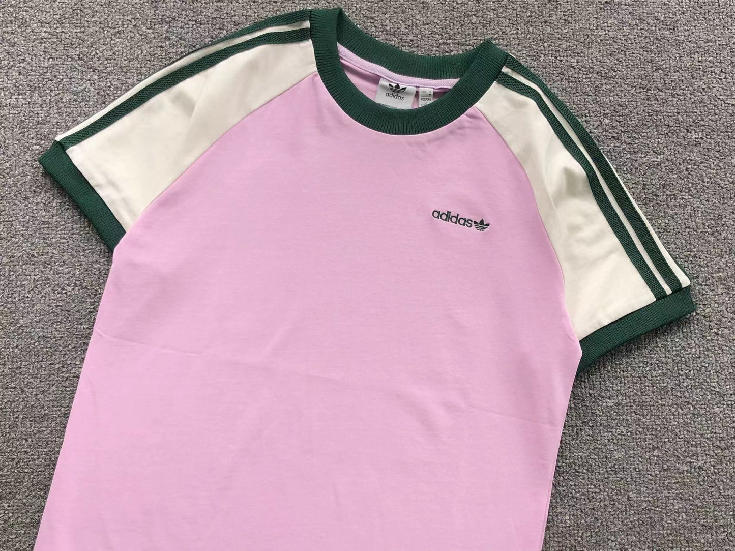 Camiseta Adidas Originals Raglan Vintage Feminina