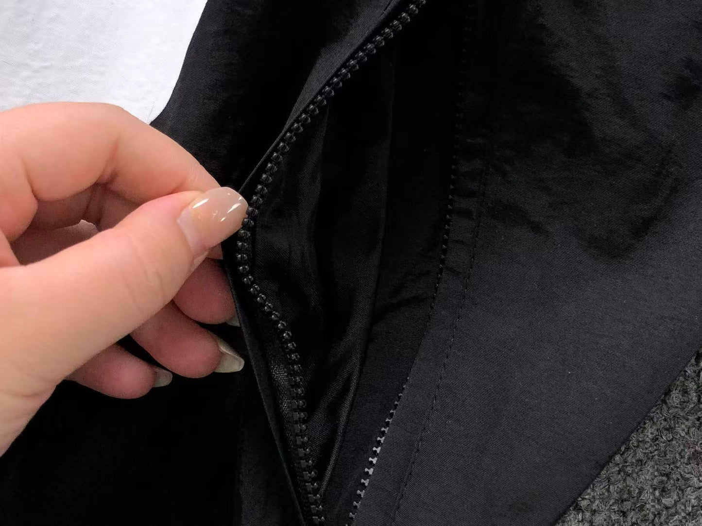 Jaqueta Adidas Phantom Graphic Windbreaker