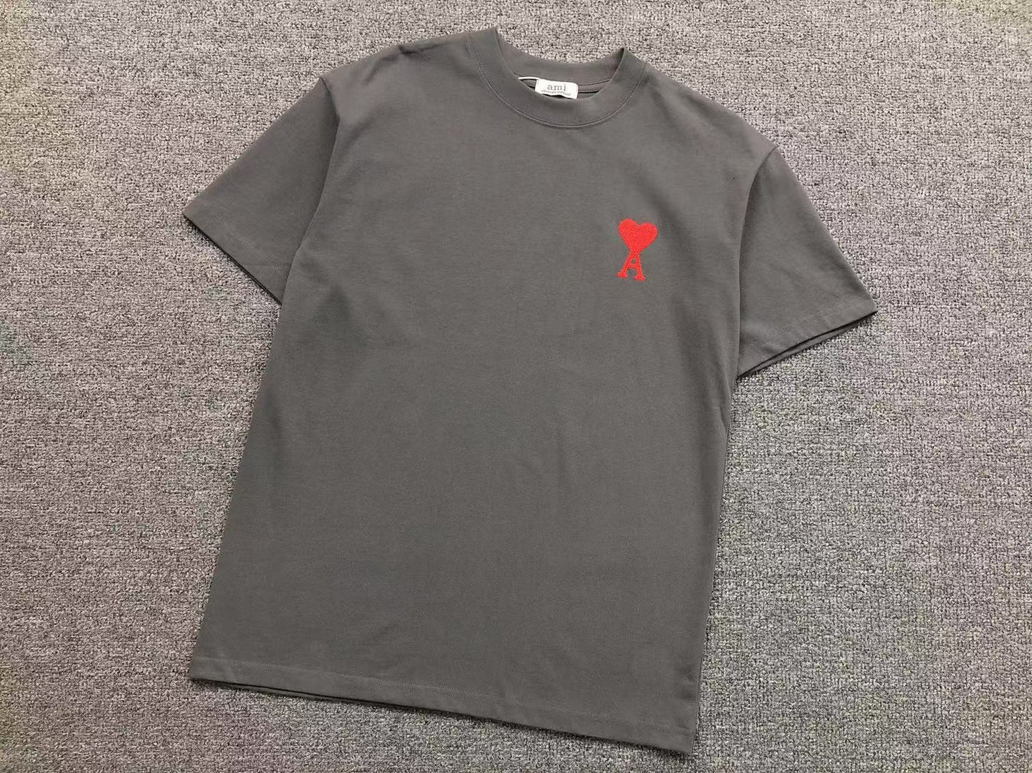 Camiseta AMI Paris Mini Heart Logo Classic