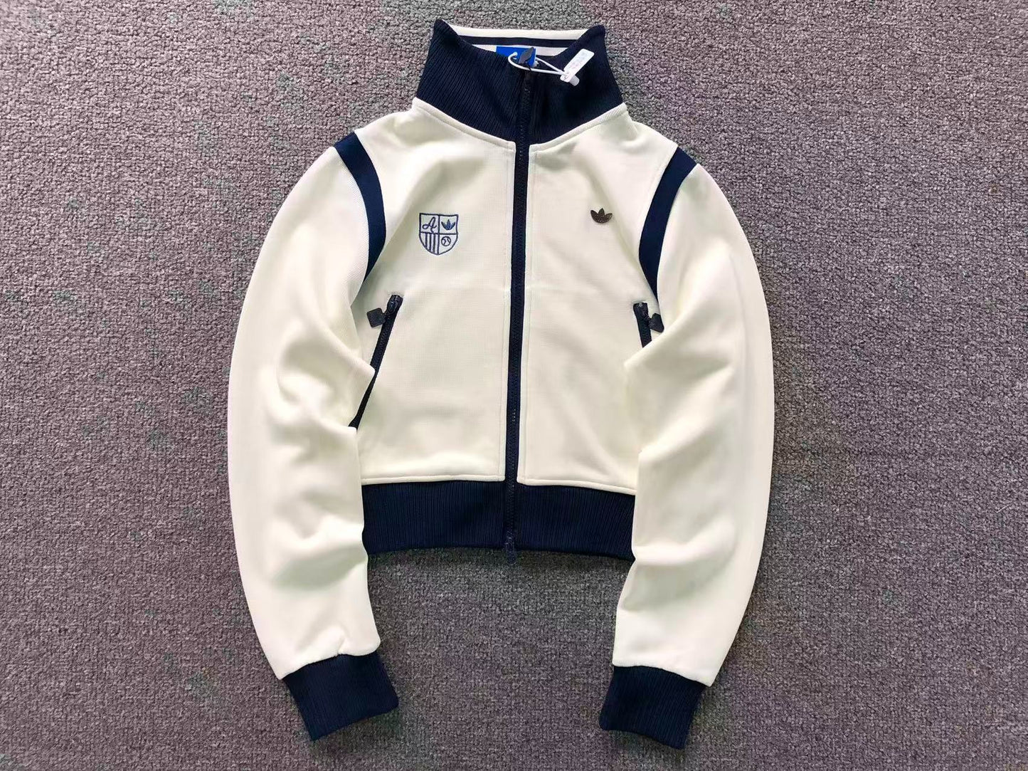 Conjunto Adidas European Sportswear