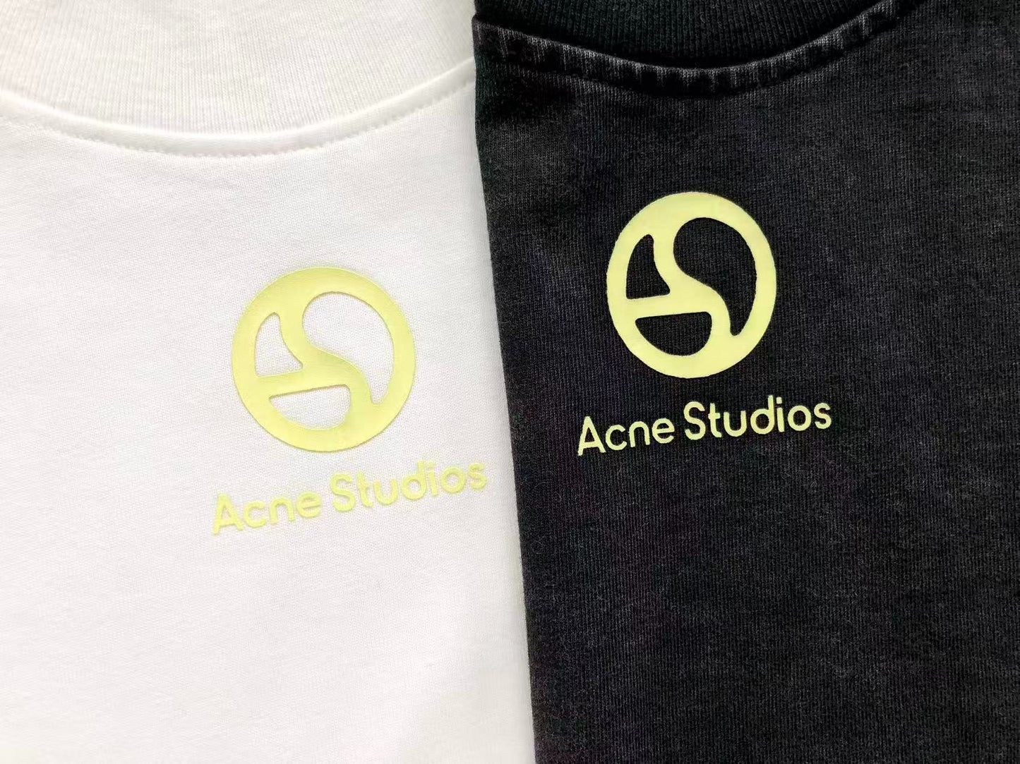 Camiseta Acne Studios Modern Icon Graphic