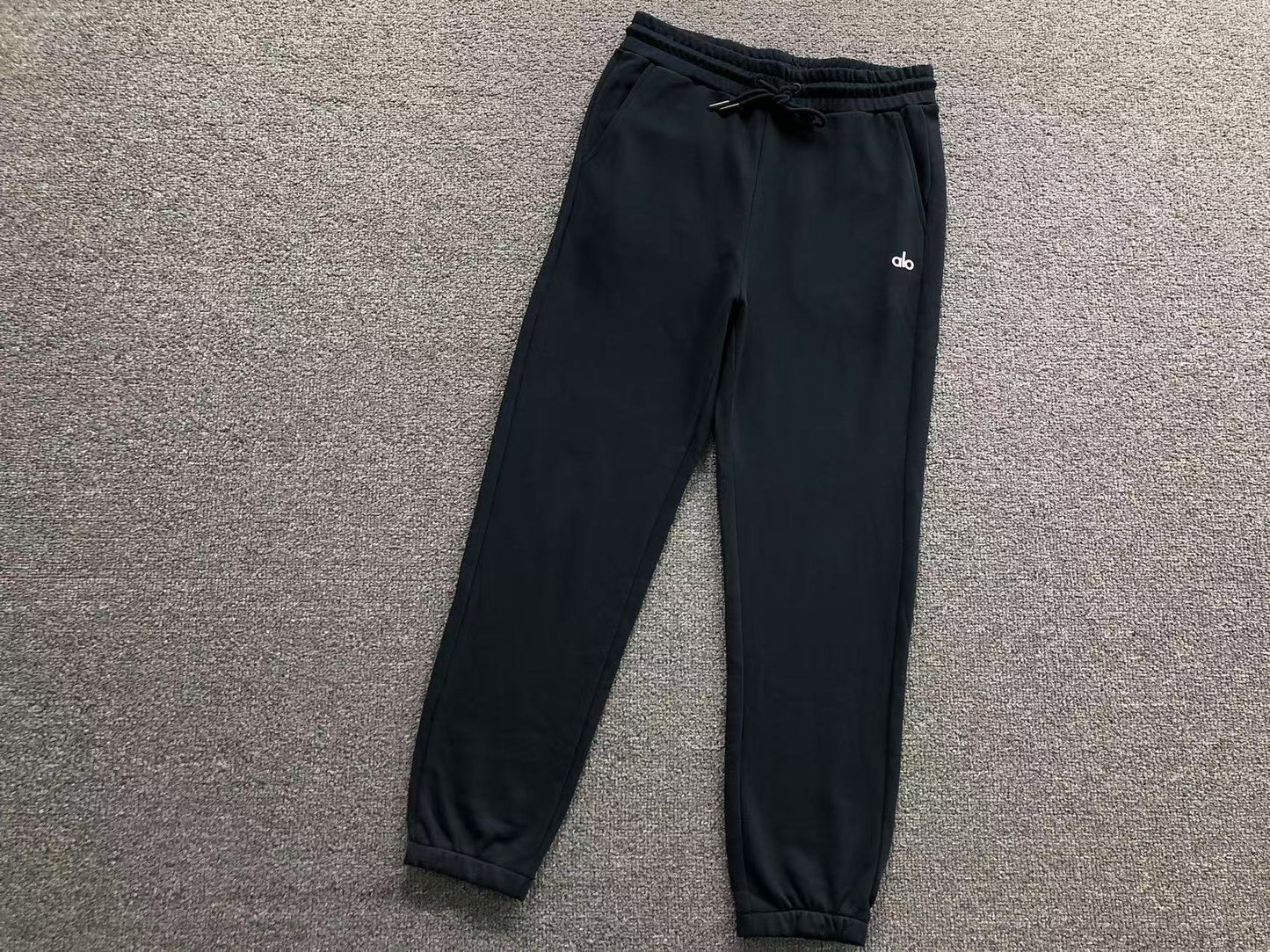 Calça elástica ALO moletom