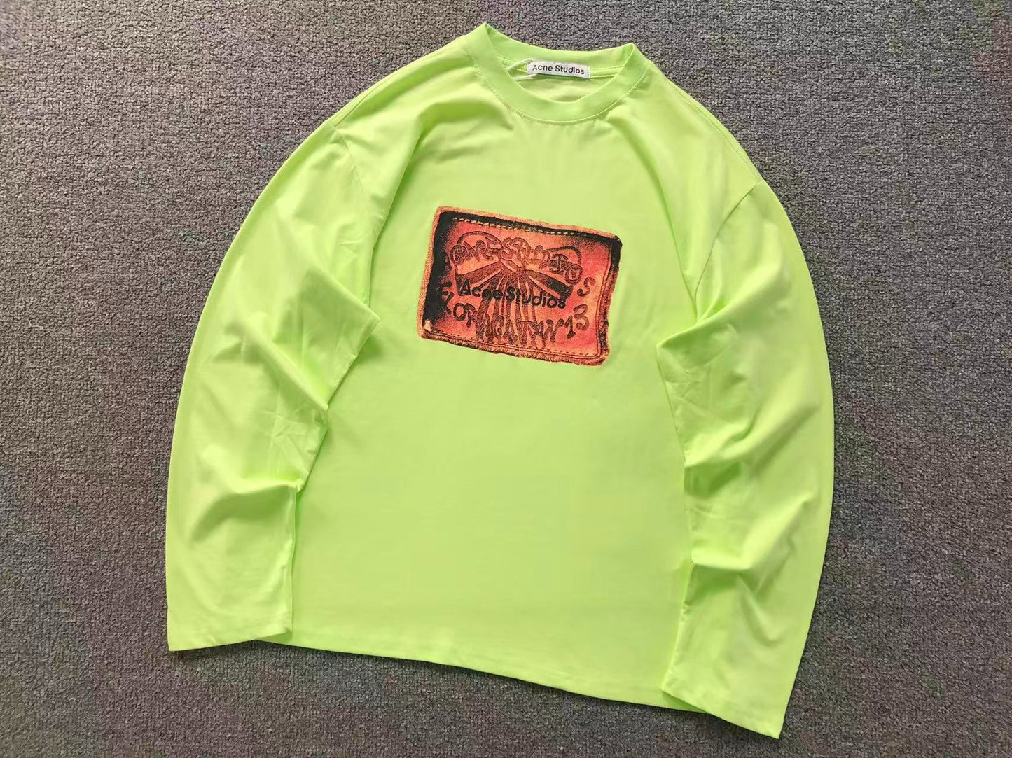 Camiseta Acne Studios Distressed Patch Tee