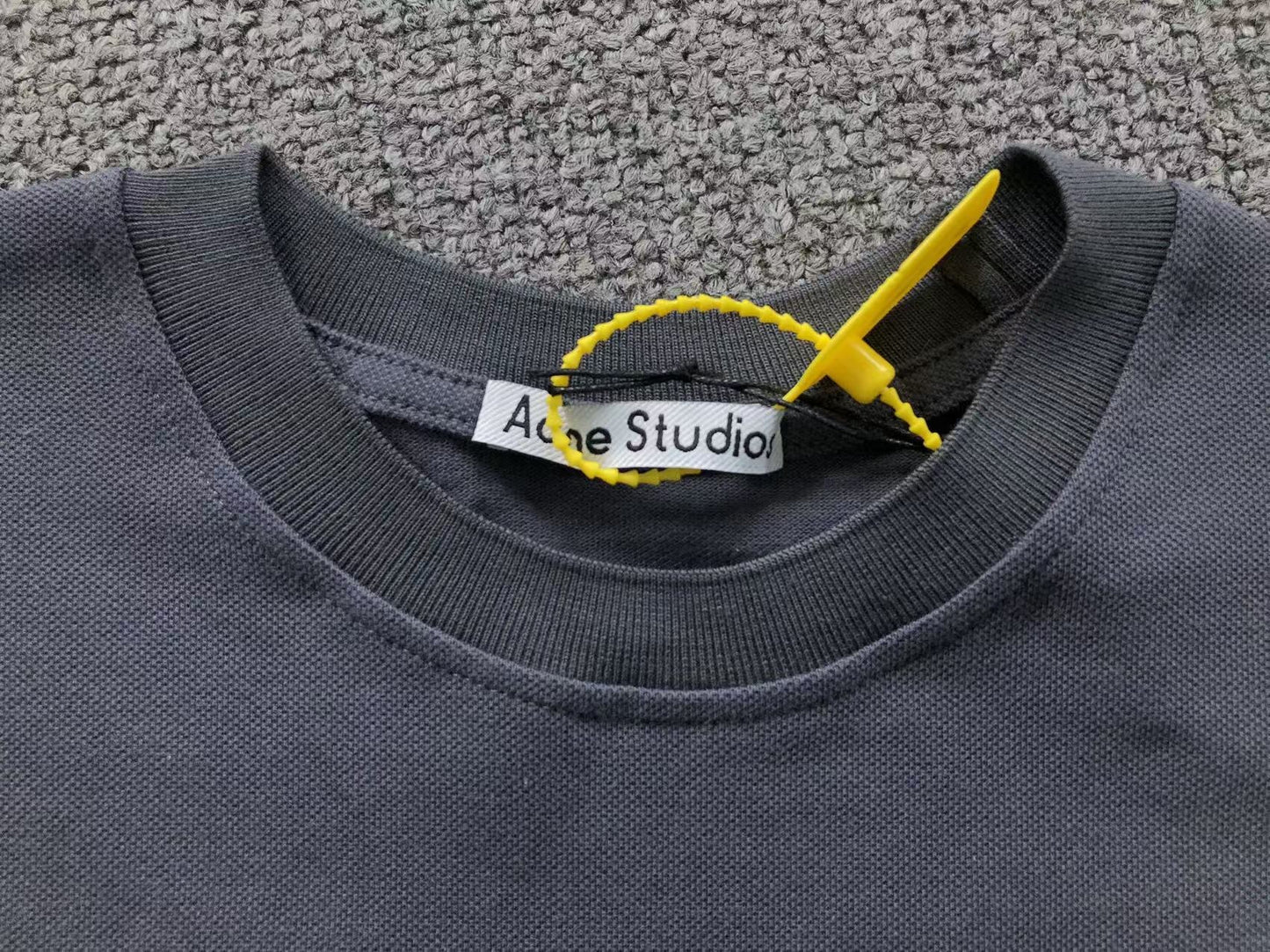 Camiseta Acne Studios Refined Script Print