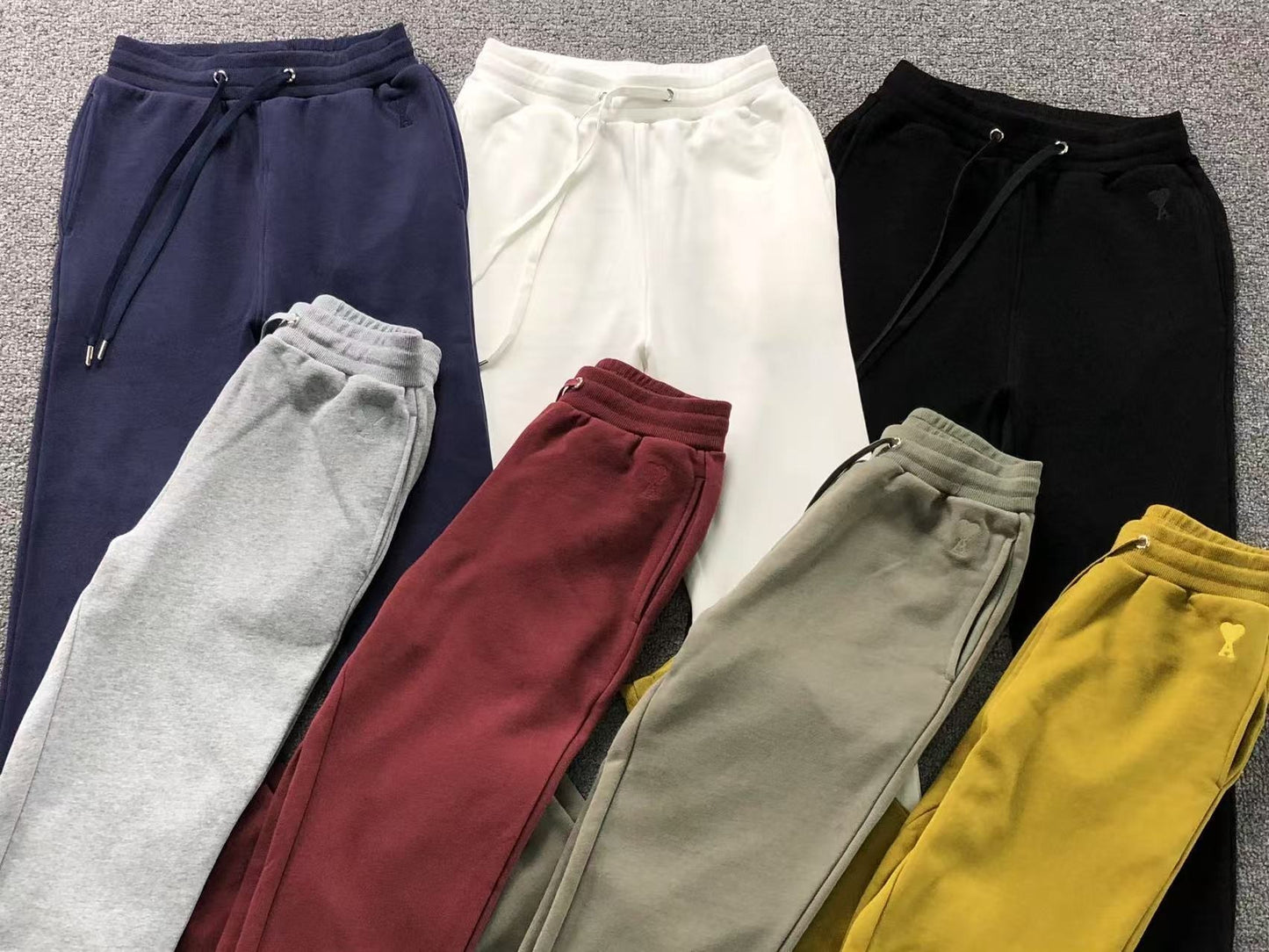 Calça Jogger AMI Paris Essential Moletom
