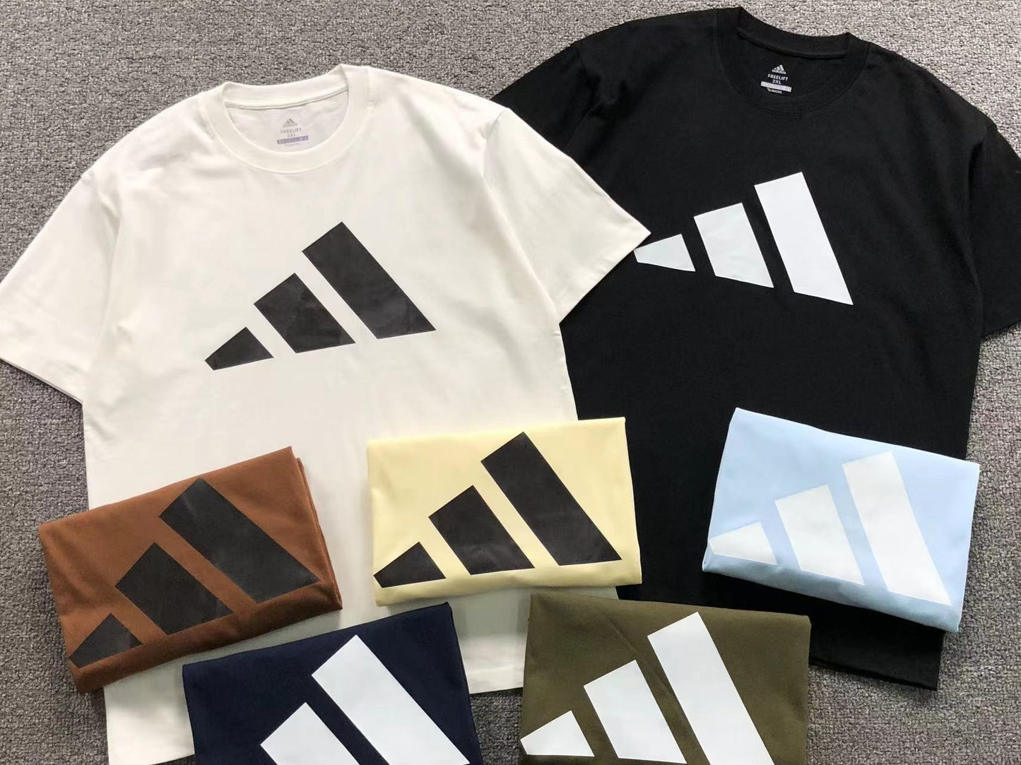 Camiseta Adidas Big Logo Essential