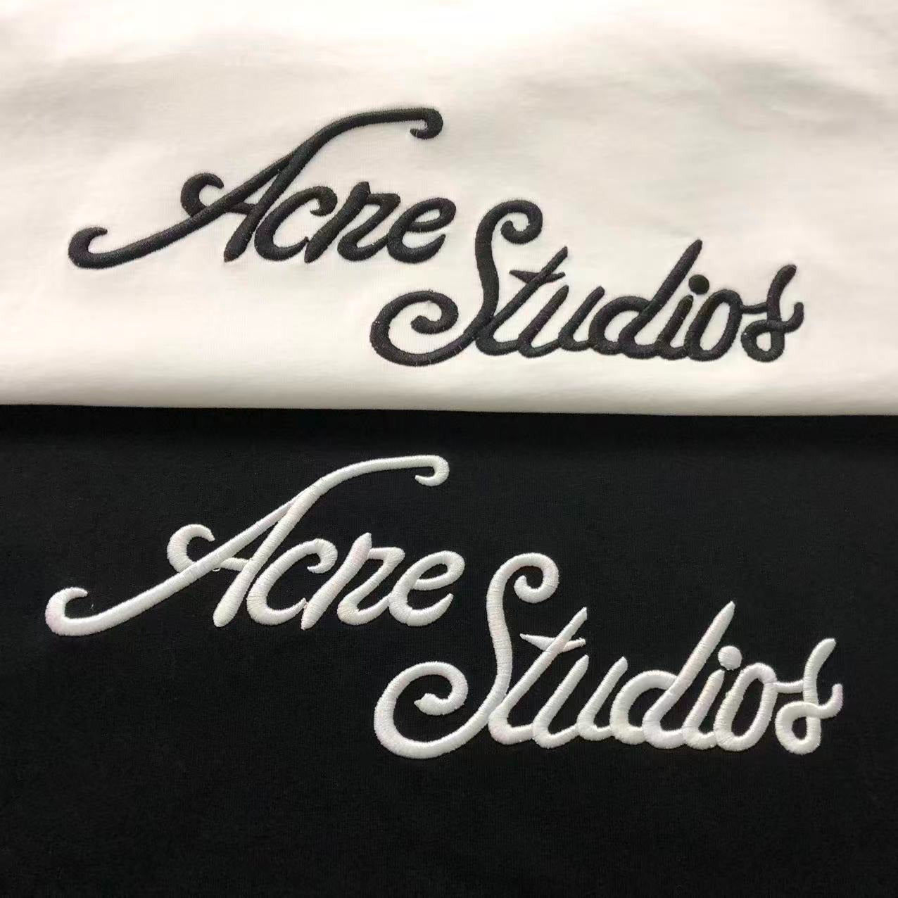 Camiseta Acne Studios Old English Logo Tee