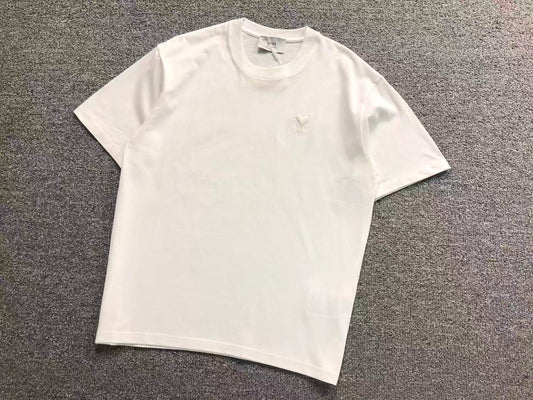 Camiseta AMI Paris Logo Coração Mini Bordado