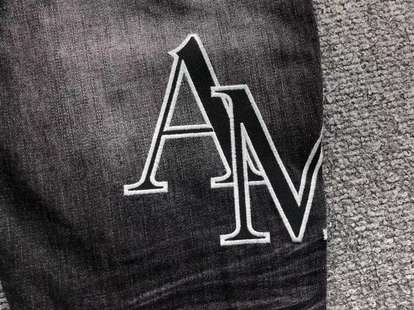 Calça Jeans AMIRI Distressed Black