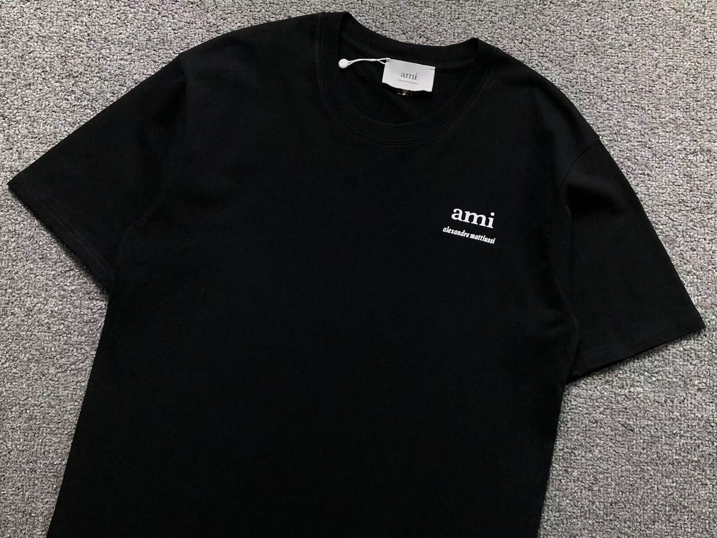 Camiseta AMI Paris Mini Signature Logo