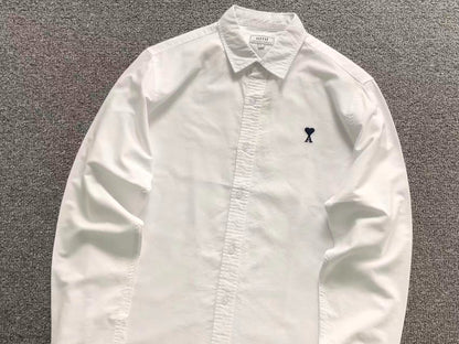 Camisa AMI Paris Logo Coração Bordado