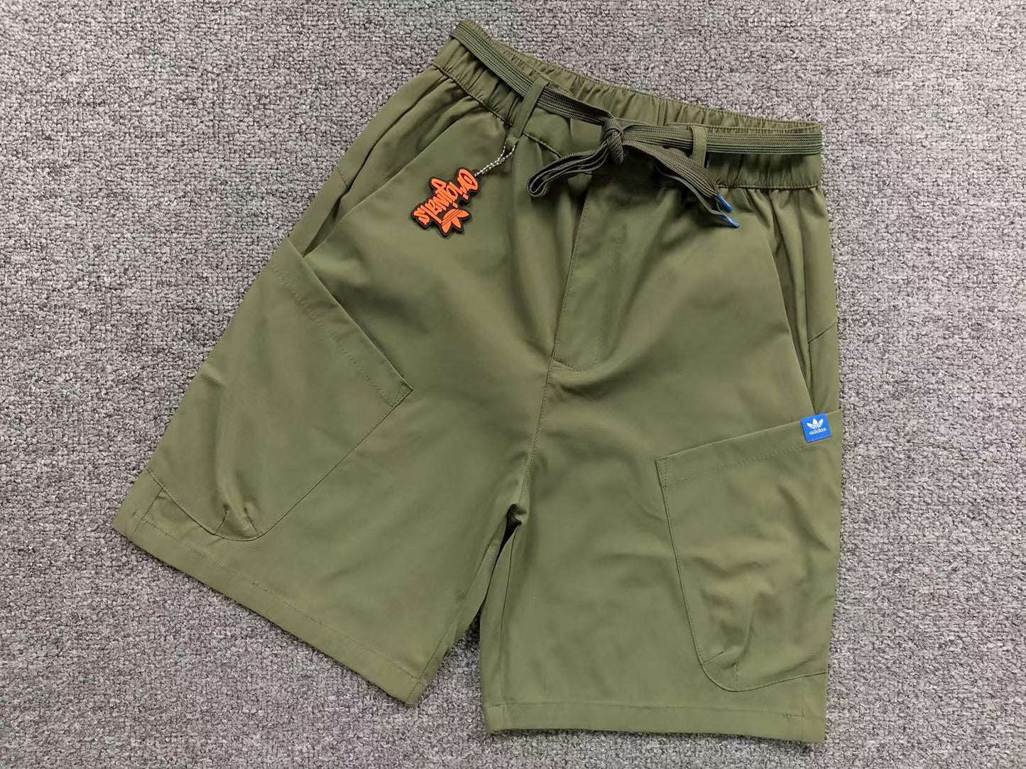 Short adidas Originals Utility Cargo