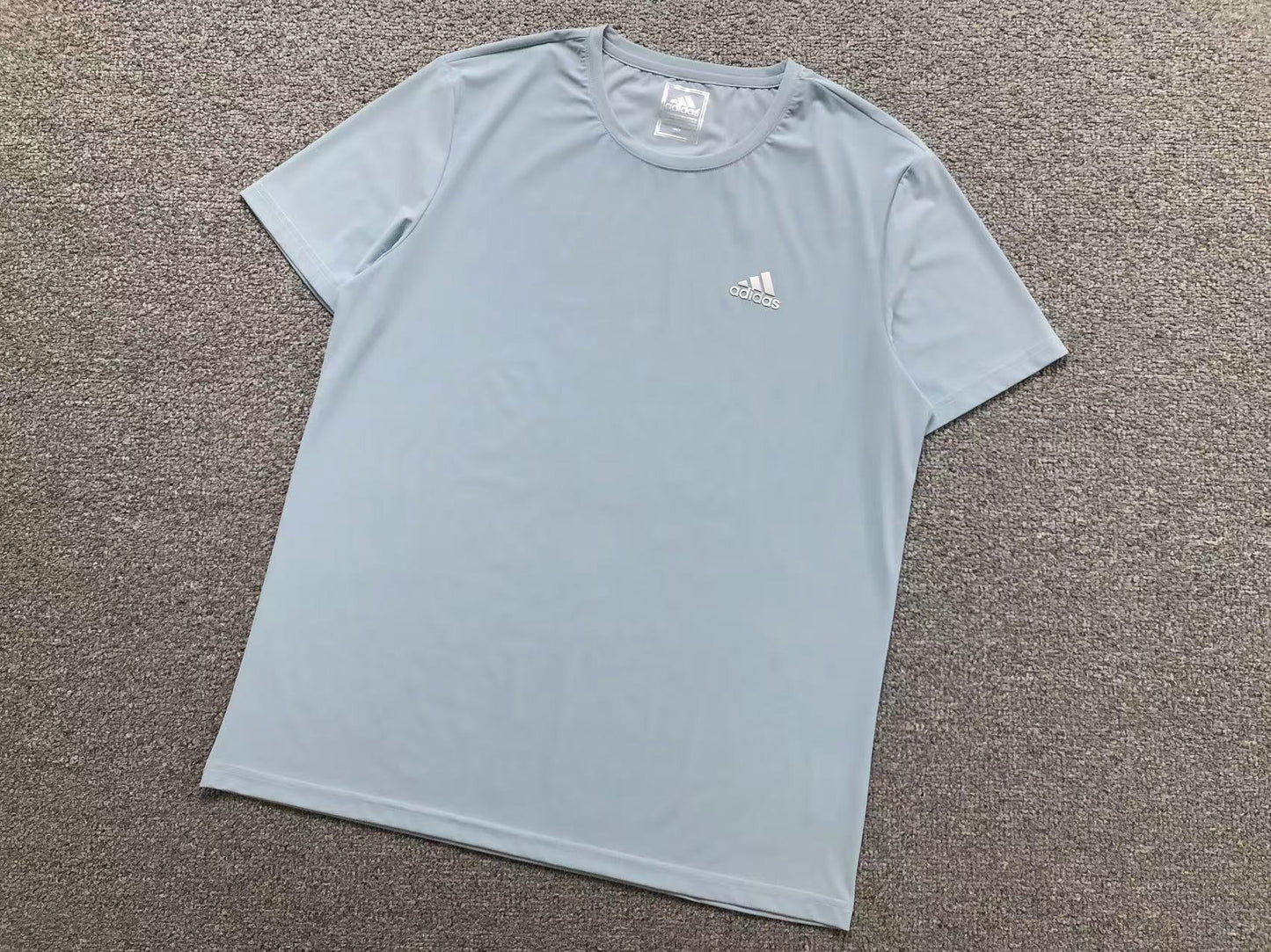 Camiseta Adidas Performance Essential