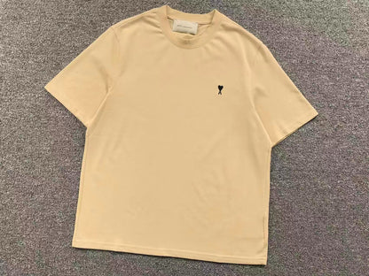 Camiseta AMI Paris Logo Coração Mini Bordado