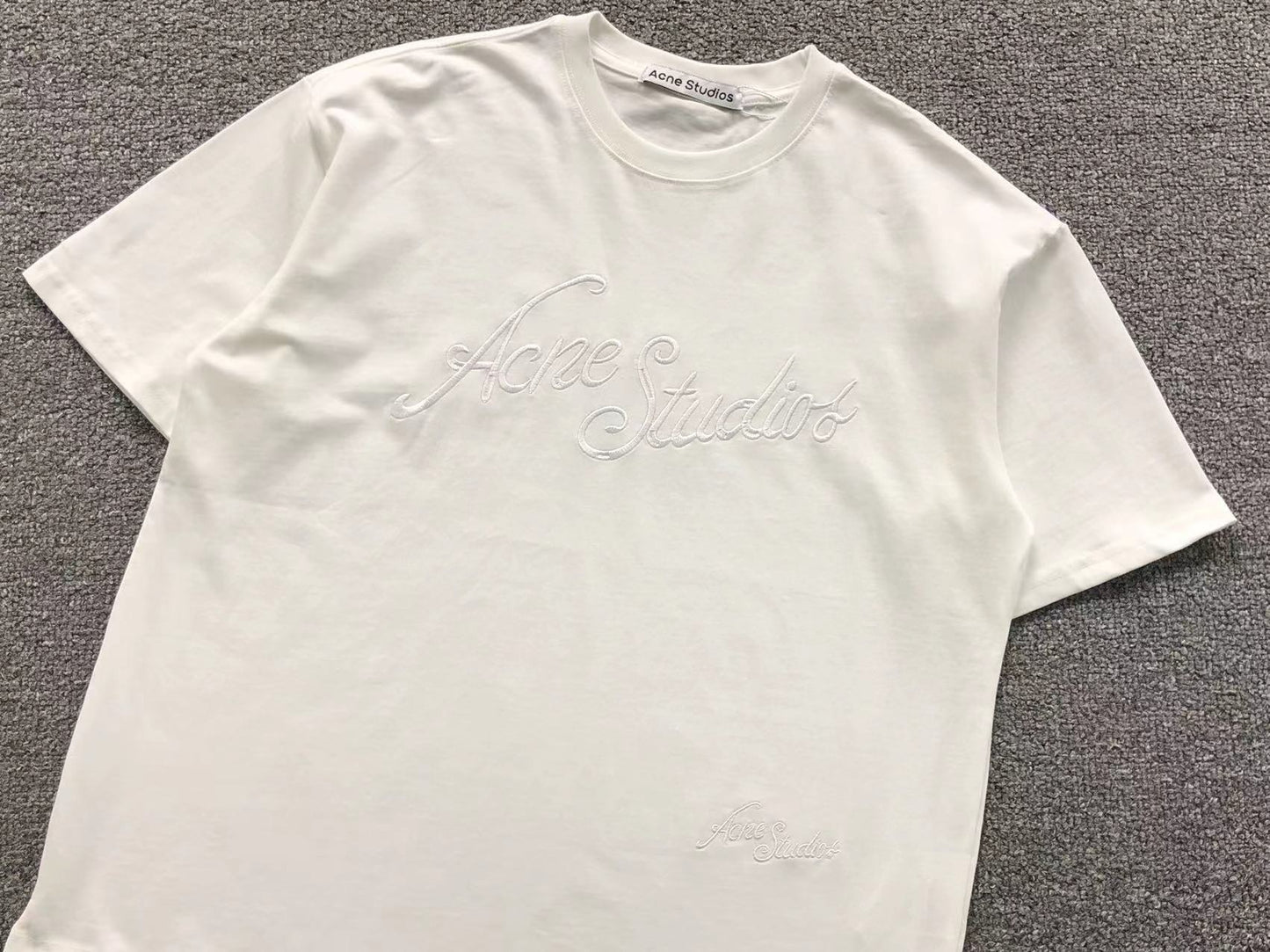 Camiseta Acne Studios Embroidered Script Logo
