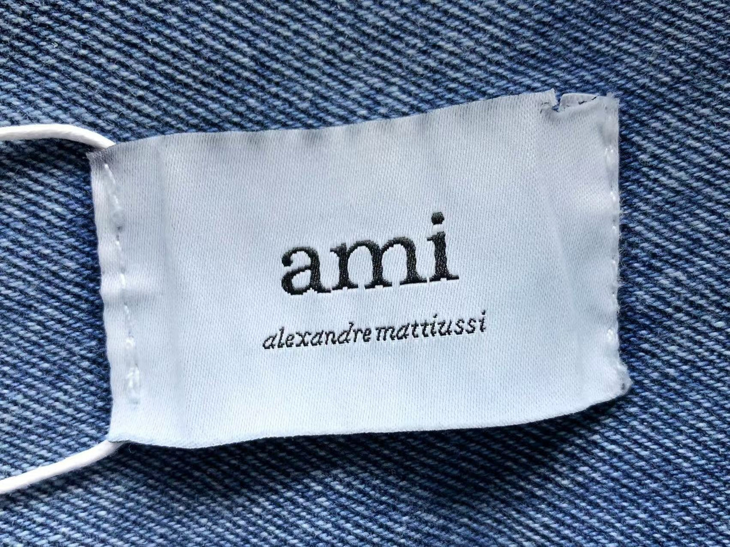 Camisa AMI Paris Denim Cropped Logo Coração