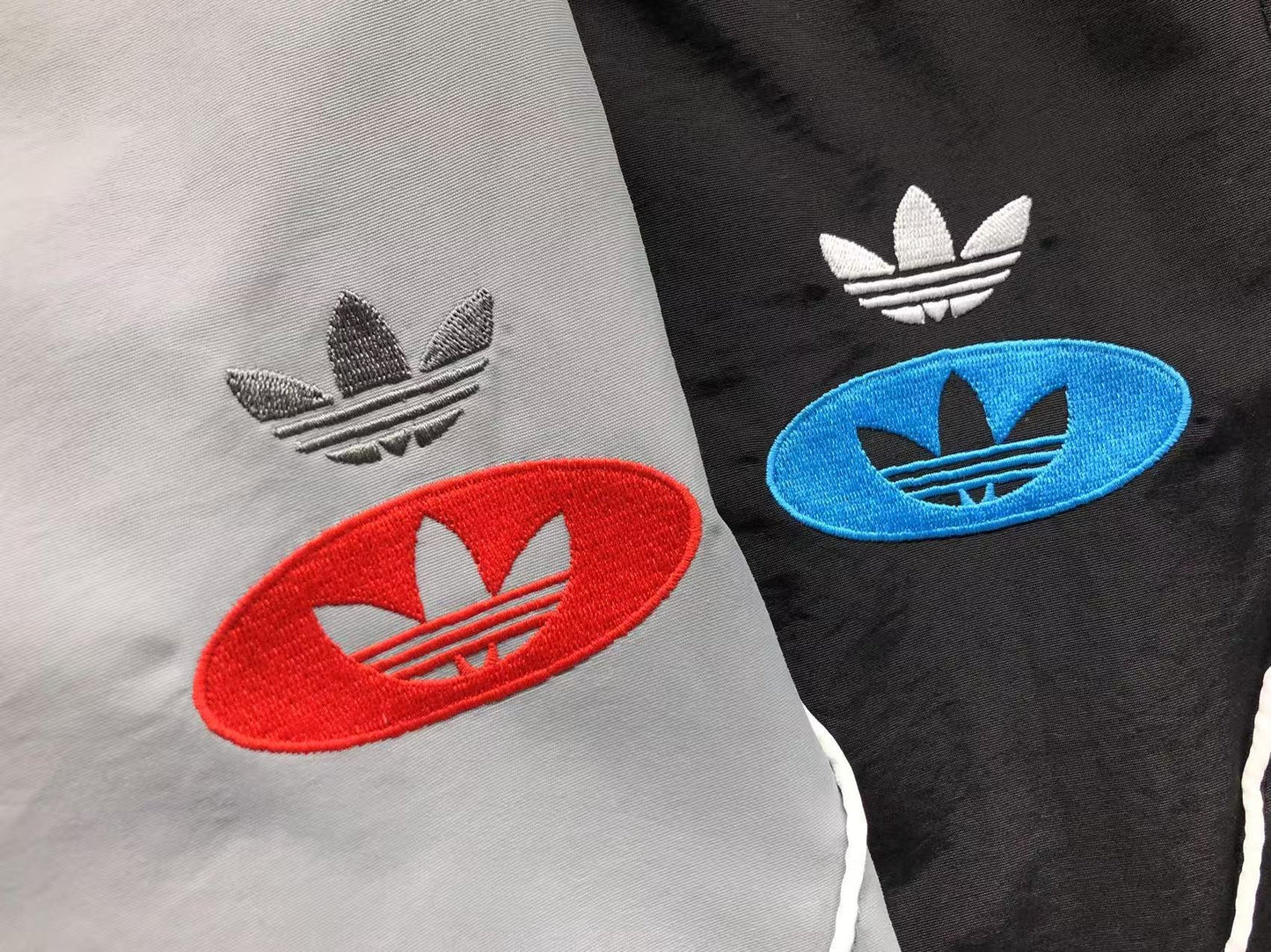 Calça Adidas Y2K Track Flow