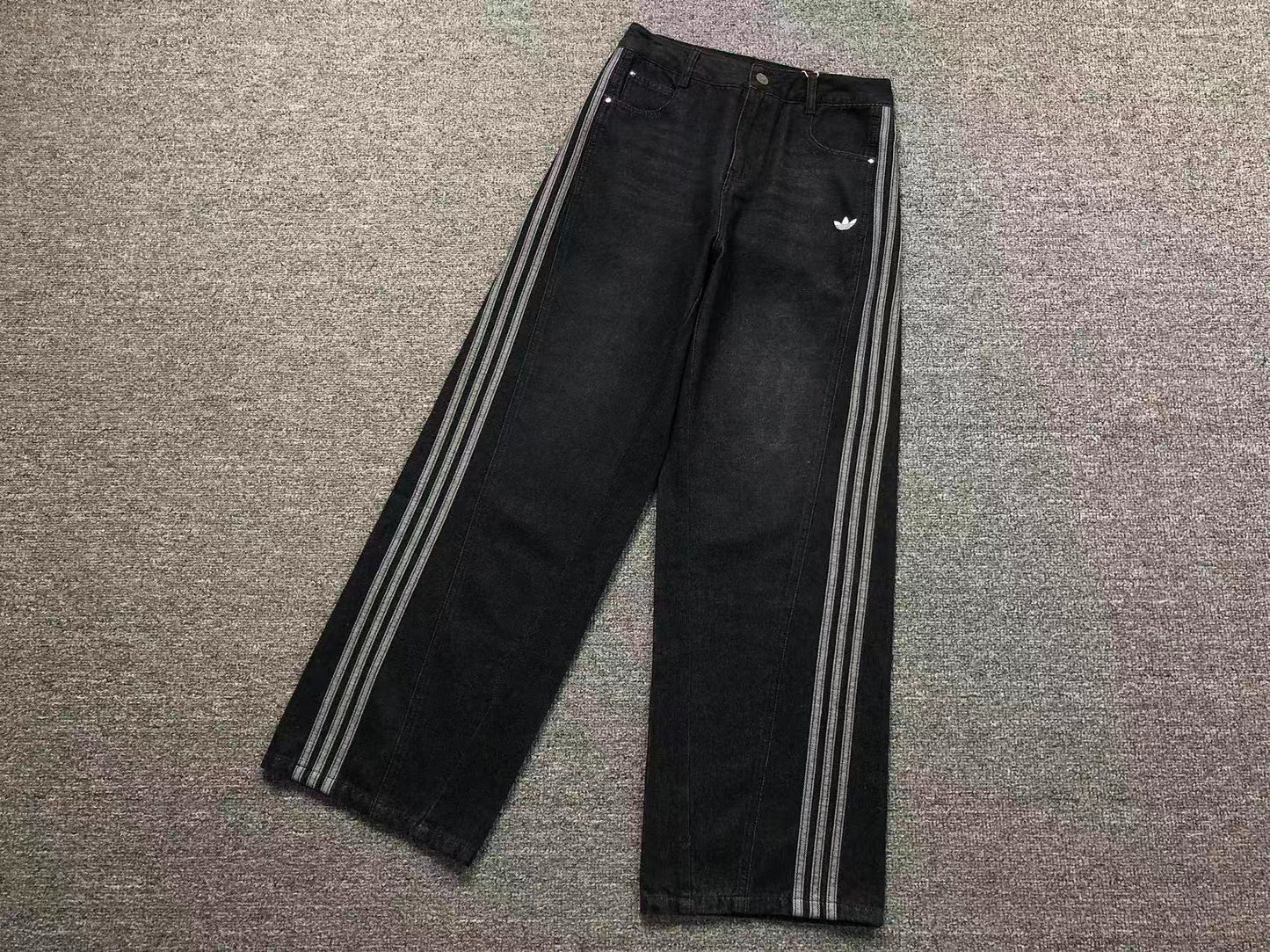 Calça Adidas Urban Straight Jeans